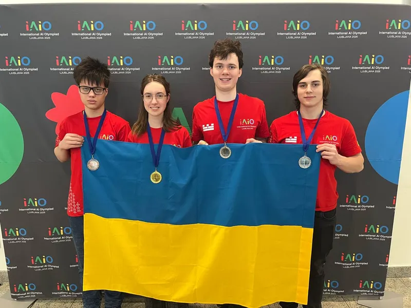 From left to right: Roman Melamud, Kseniia Strelbytska, Rostyslav Yabchenko, Vladyslav Khalin